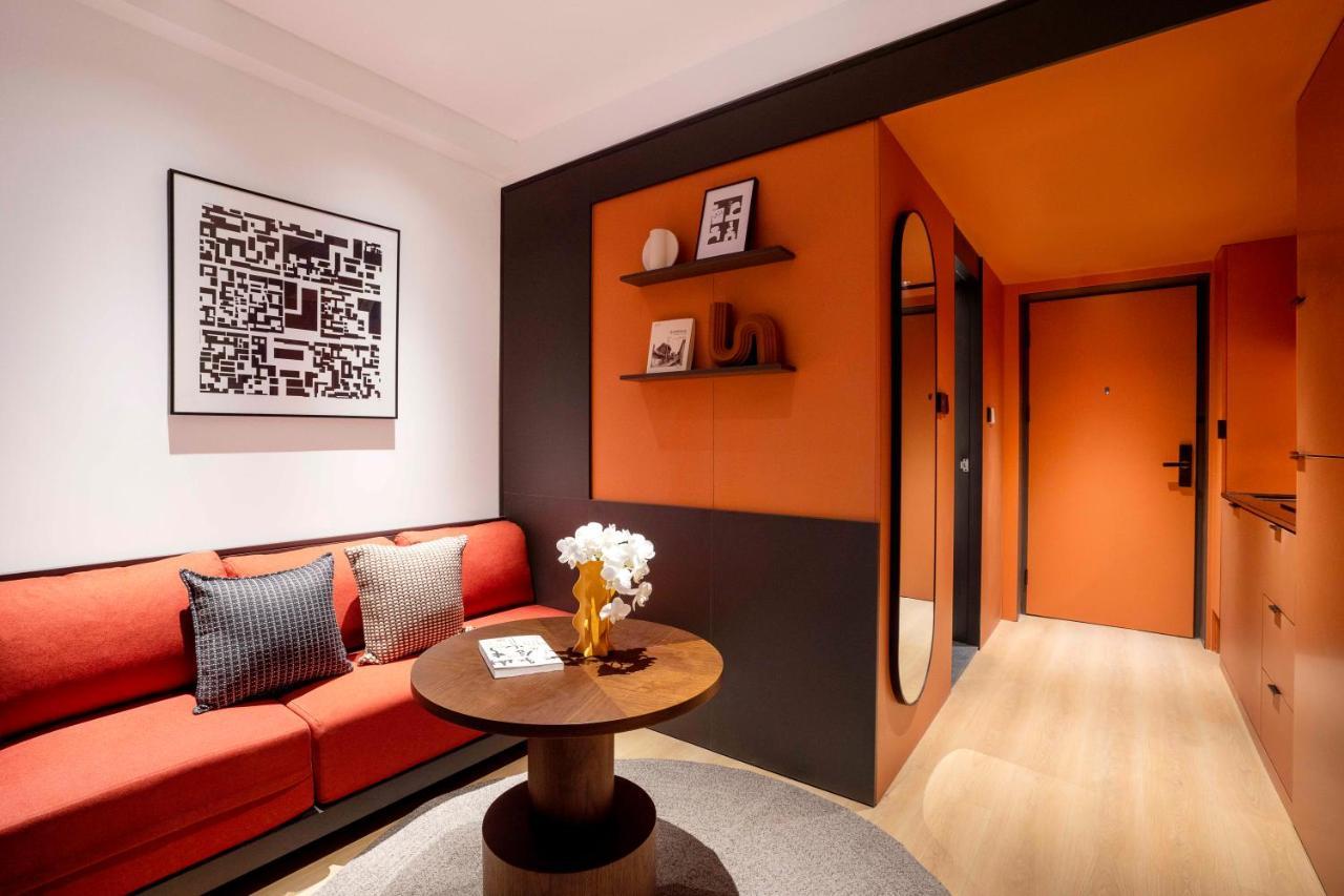 Base-Beijing Wangfujing Serviced Apartment- In Hutong &Bike Rental &Close To Forbidden City, Tian'Anmen Square &Subway Nearby &Free Coffee &Washing Machine,Kitchen &Restaurant Discount &English Speaking &High Speed Free Wifi Pequim Exterior foto
