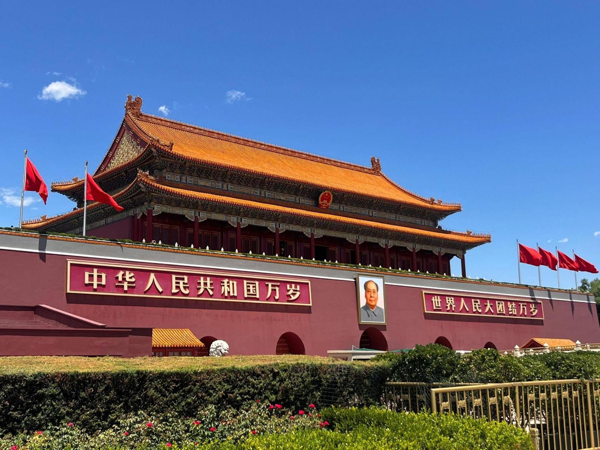 Base-Beijing Wangfujing Serviced Apartment- In Hutong &Bike Rental &Close To Forbidden City, Tian'Anmen Square &Subway Nearby &Free Coffee &Washing Machine,Kitchen &Restaurant Discount &English Speaking &High Speed Free Wifi Pequim Exterior foto